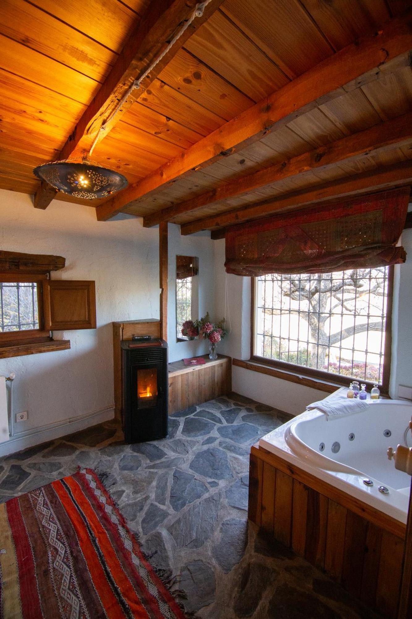 La Casa Del Nogal Villa Гехар-Сиера Екстериор снимка